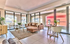 The Rockwell Apt In Dewaterkant Next To Waterfront